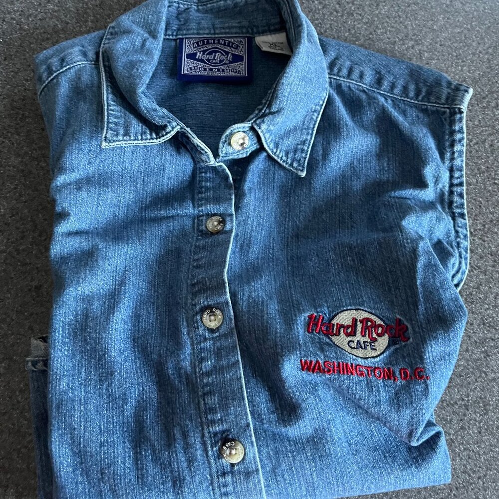 Hard Rock Cafe Denim Sleeveless Shirt Womens XL Washington D.C. Button Up